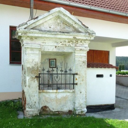 Výklenková kaple u čp 19