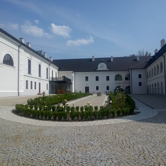 Apponyiovský kaštieľ, kaštieľ