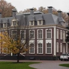 Nieuw Loosdrechtsedijk 8, Nieuw-Loosdrecht