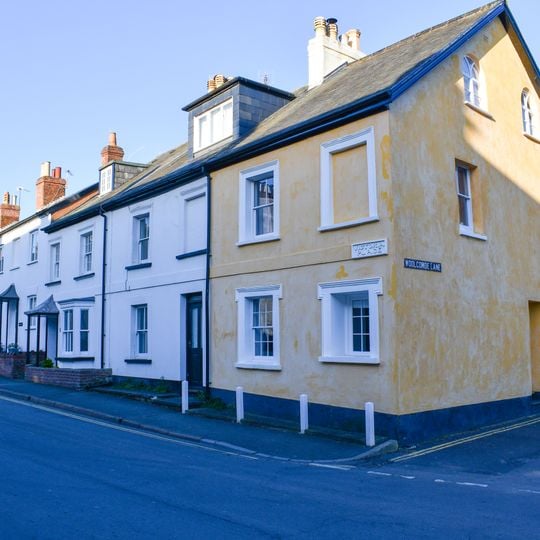 42-48, Temple Street