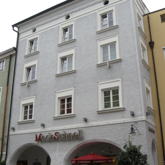 Heilig-Geist-Straße 8