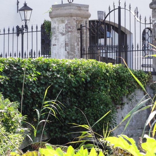 Brug met hek Slot Doddendael