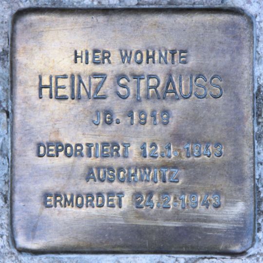 Stolperstein dedicated to Heinz Strauß