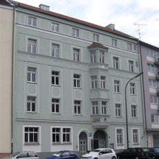 Claude-Lorrain-Straße 25