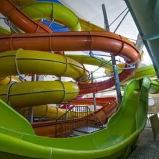 سرزمین موج های دریایی(فضیلت)