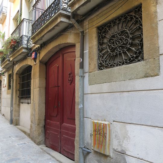 Casa del Pont de Cabrianes