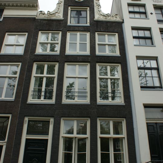 De Groote Keijser, pand met halsgevel