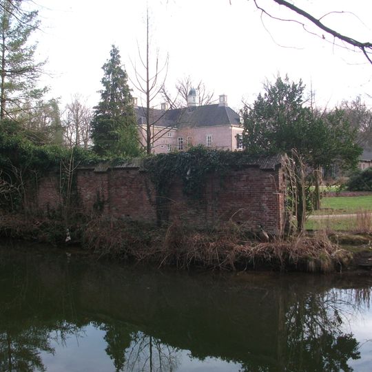 Oosterhof: tuinmuur