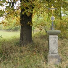 Kříž u silnice z Lipové do Mnichova