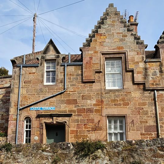 Crail, 1 Castle Terrace
