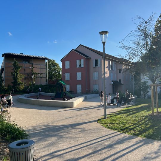 Square Léon Elmelik