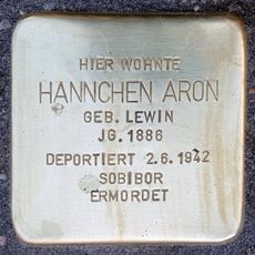 Stolperstein en memoria de Hannchen Aron