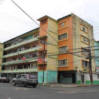 Edificio Multifamiliar Las Cuatro Potencias: Chagres, Donoso, Santa Isabel y Portobelo