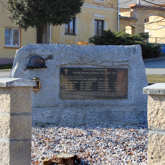 Pomník padlým v Hněvnicích