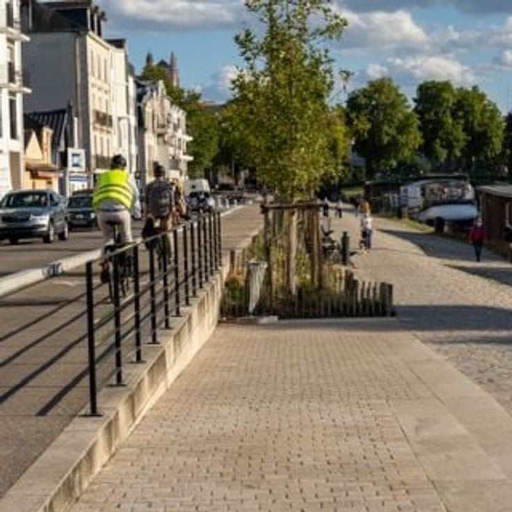 Quai Henri-Barbusse