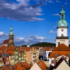 Miasto (ośrodek historyczny)