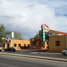 Modern Auto Court