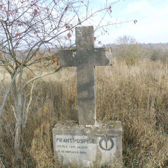 Pamětní kříž u Dymokur