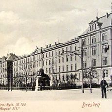 Stauffenbergallee 4, Leibgrenadierregiment