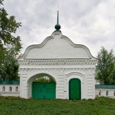 Входные ворота с оградой (Кидекша)