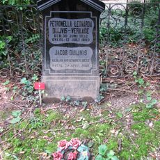 Grafmonument Duyvis-Verkade