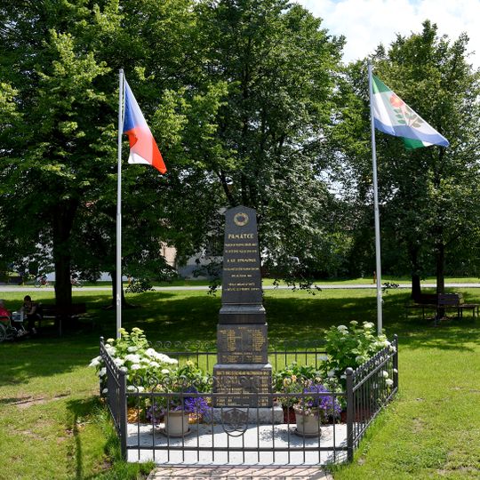 Pomník padlým v Kytíně