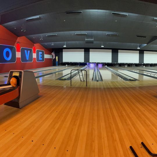 Bowlero