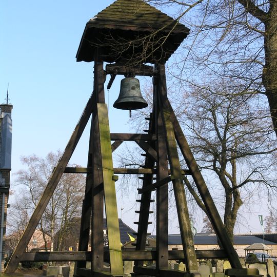 Nederlands-Hervormde Kerk met klokkenstoel