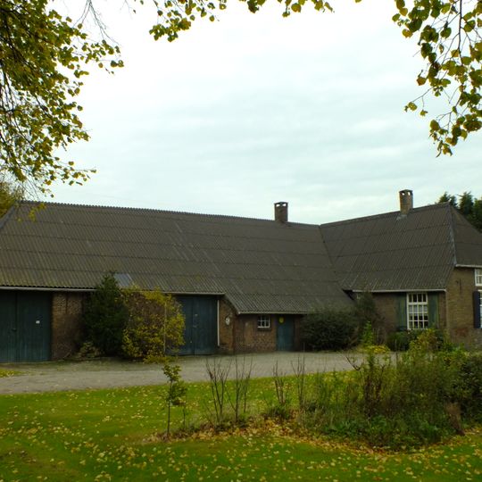 Krukboerderij in ambachtelijk-traditionele stijl