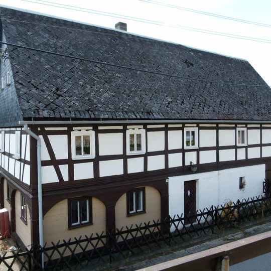 Niedere Dorfstraße 12