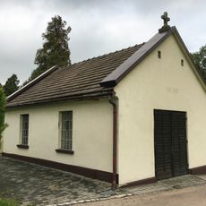 Dom przedpogrzebowy (tzw. Marownia) na cmentarzu ewangelickim w Jaworzu