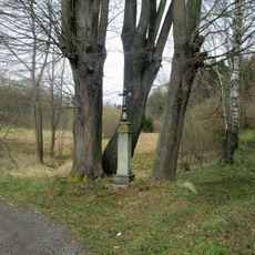 Kříž severně od Nalžovských Hor u rozcestí