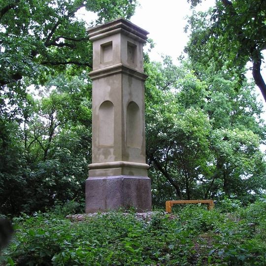 Podstavec sochy sv. Salvátora u Čičovic