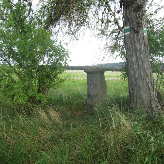 Kříž nad Potínem