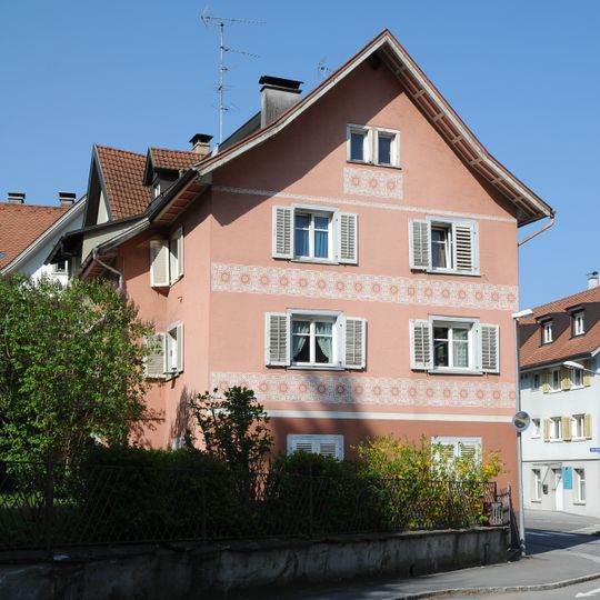 Wohn- und Geschäftshaus