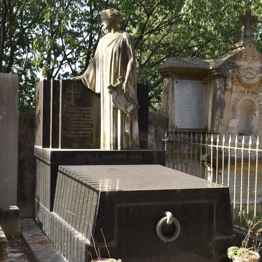 Grave of Maurice Alba