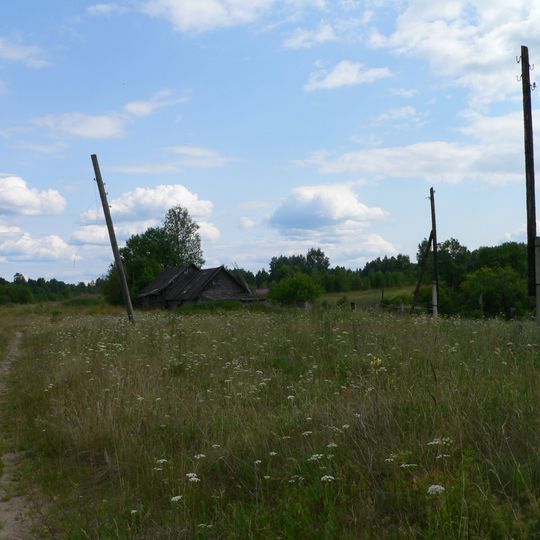 Памятное место, где находился дом, в котором жила Герой Советского Союза Е.И. Чайкина