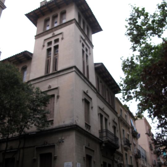 Casa Enric Cera