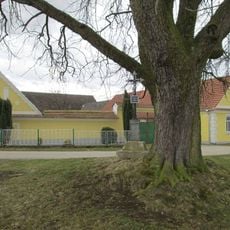 Kříž severně od Horních Kněžeklad