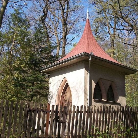 Kaple severně od Štěnovic