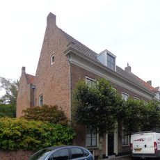 Zoetendaal 1, Buren
