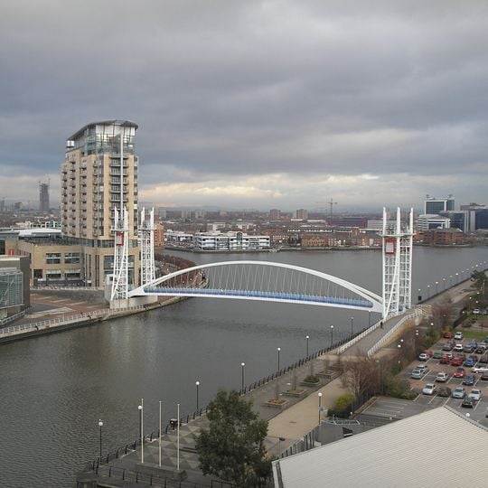 Salford Quays lift bridge