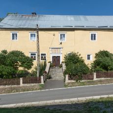 Middle Manor in Stara Łomnica