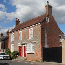 House North Of The Lodge