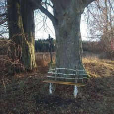 Kříž jihozápadně od Včelničky