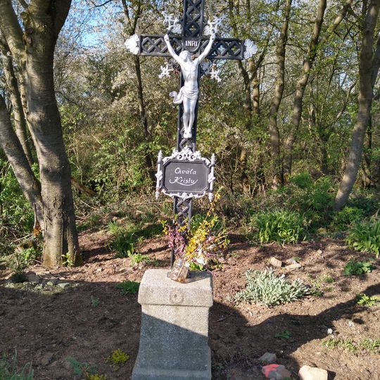 Kříž na hranici katastrů Zadního Chlumu a Plané