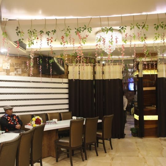 JW Solitaire Restaurant