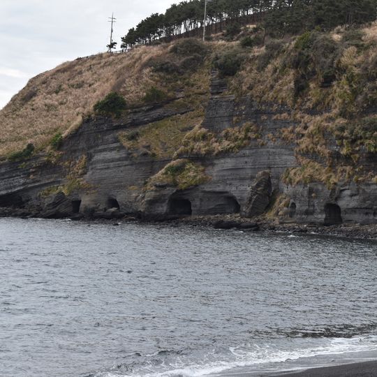 제주 송악산 해안 일제 동굴진지