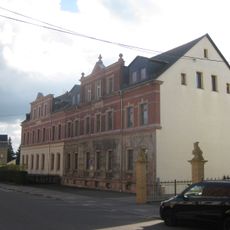 Doppelmietshaus in offener Bebauung, mit Vorgarten Eichendorffstraße 16; 18