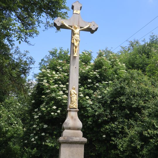 Kříž v Chotěbudicích